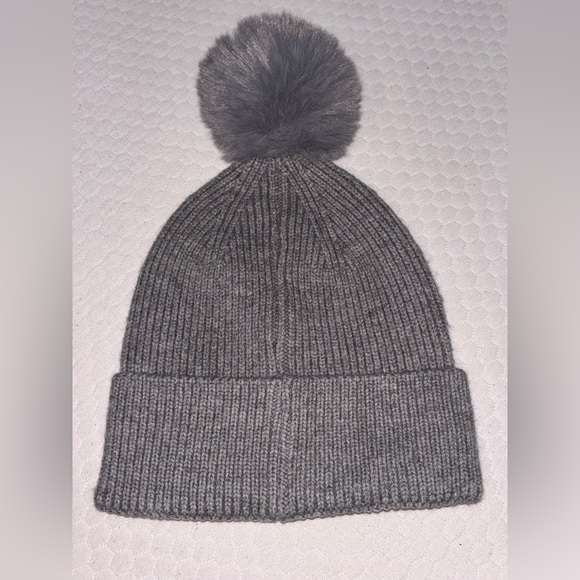 Beanie - Picture 2 of 3